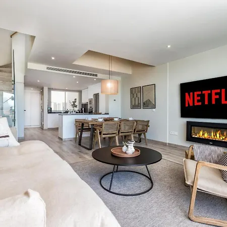 Nyaraló Vivi Homes -zumo Pool, Gym & Sea View *