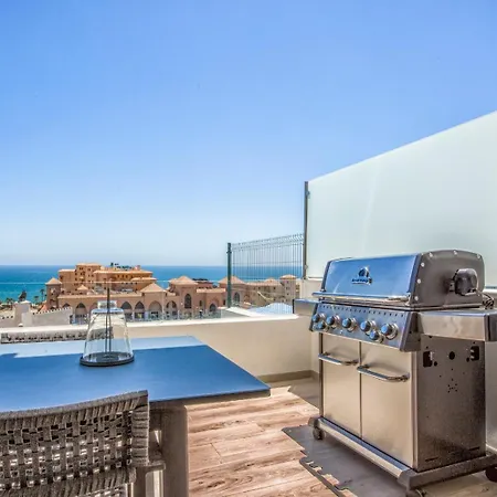 بيت للعطل Vivi Homes -zumo Pool, Gym & Sea View