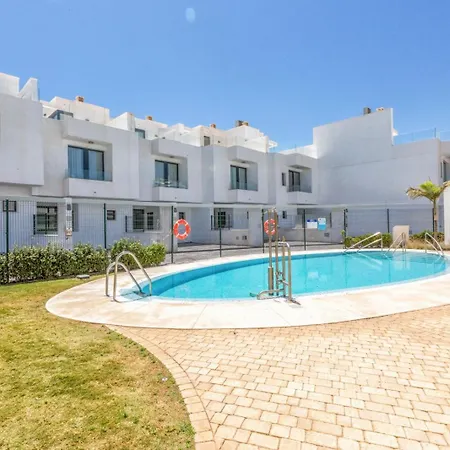 Holiday home Vivi Homes -zumo Pool, Gym & Sea View Fuengirola